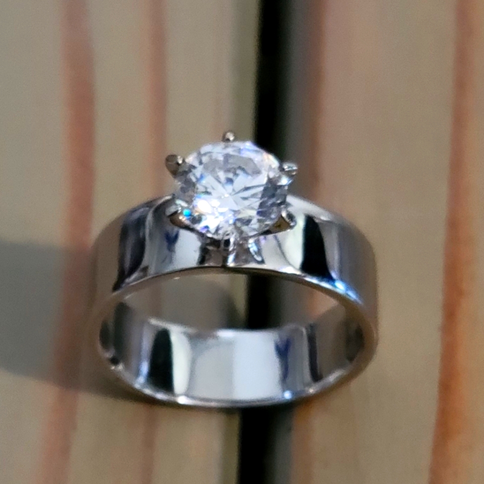 Vintage 90's Qvc 1.5 Carat Diamonique Cz And Silver Plate Ring